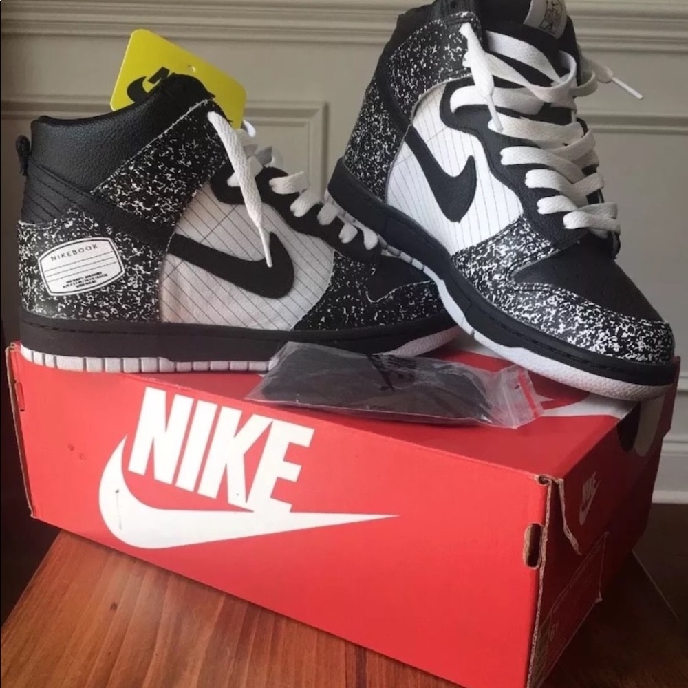 Nike Dunk HI Premium BTS QS GS